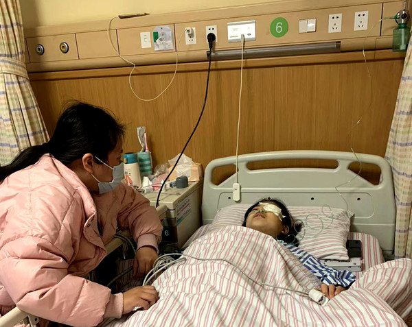 温情陪护，增强员工归属感--兰溪人生就是搏(中国区)官方网站工会专人陪护住院实习生